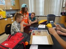 hands-on experiments help students understand the science
